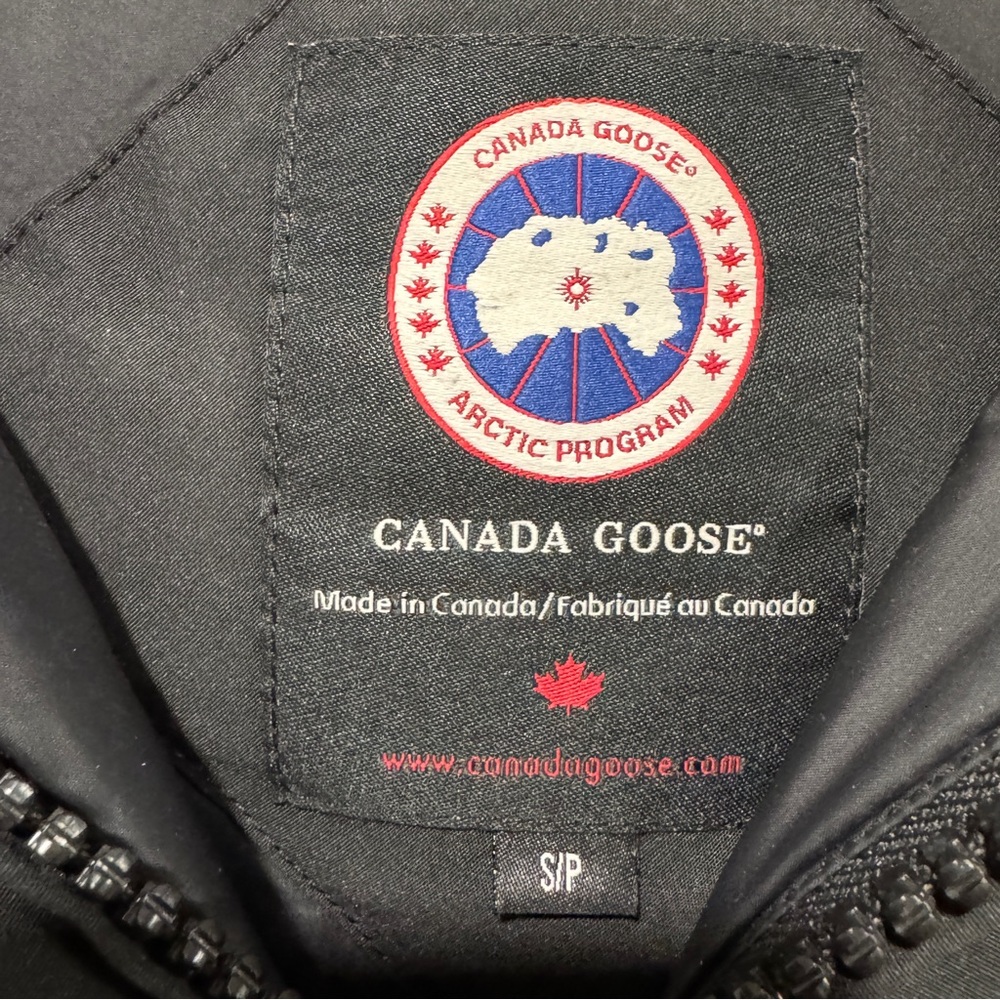 Canada Goose Black Victoria Parka - Picture 2 of 6